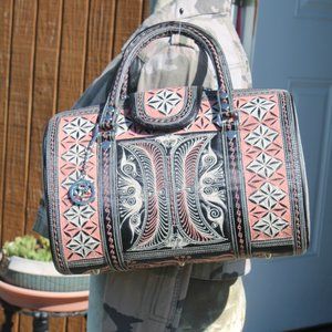 BANDA BAG Gusi Mini Weekender NWOT Weekender Travel Duffle-Like Bag